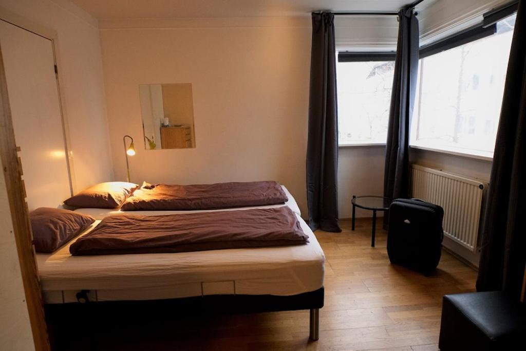 Apartamento Cozy On The Strip Reikiavik Exterior foto