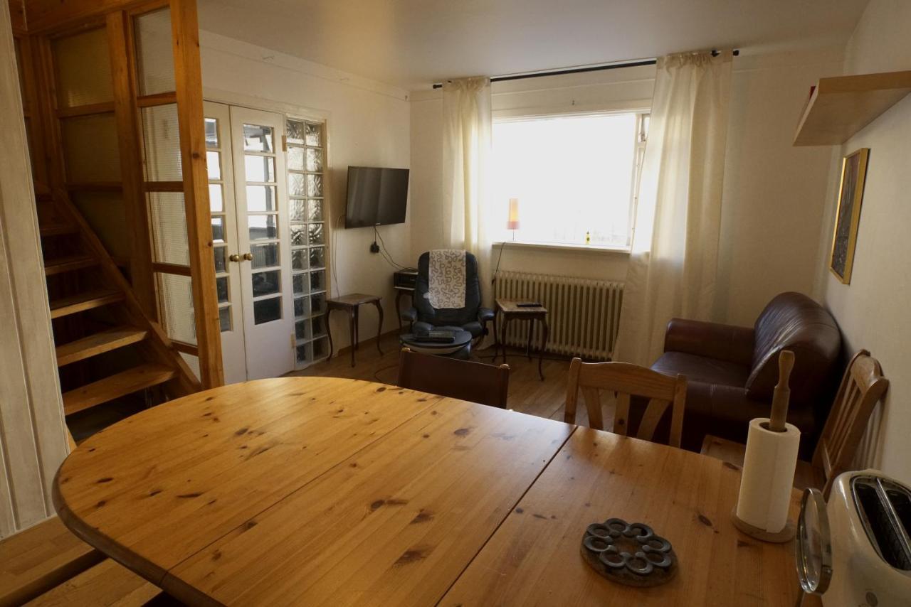 Apartamento Cozy On The Strip Reikiavik Exterior foto