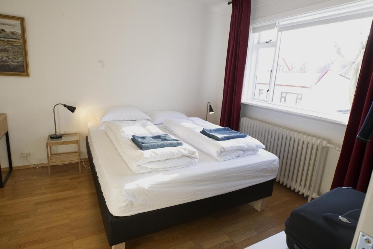 Apartamento Cozy On The Strip Reikiavik Exterior foto