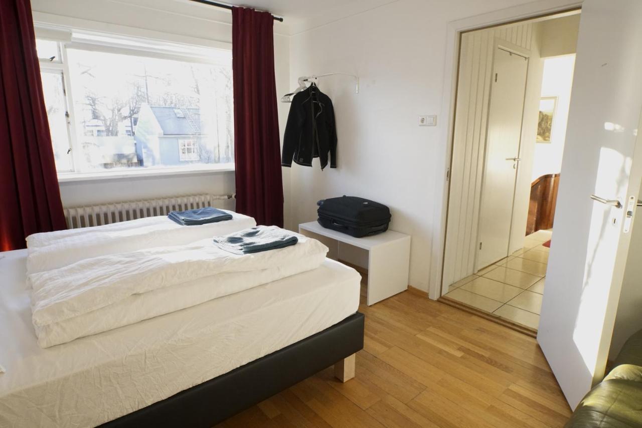 Apartamento Cozy On The Strip Reikiavik Exterior foto